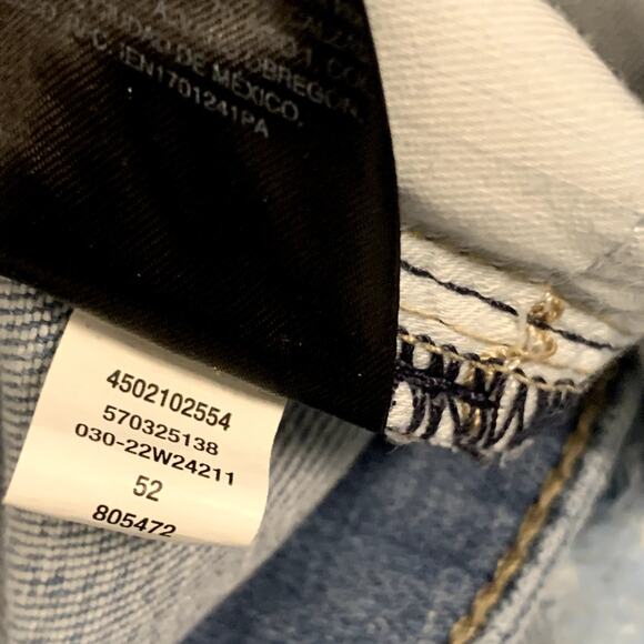 White House Black Market Light Wash Everyday Soft Girlfriend Ankle Jeans Size 6L - Picture 7 of 13